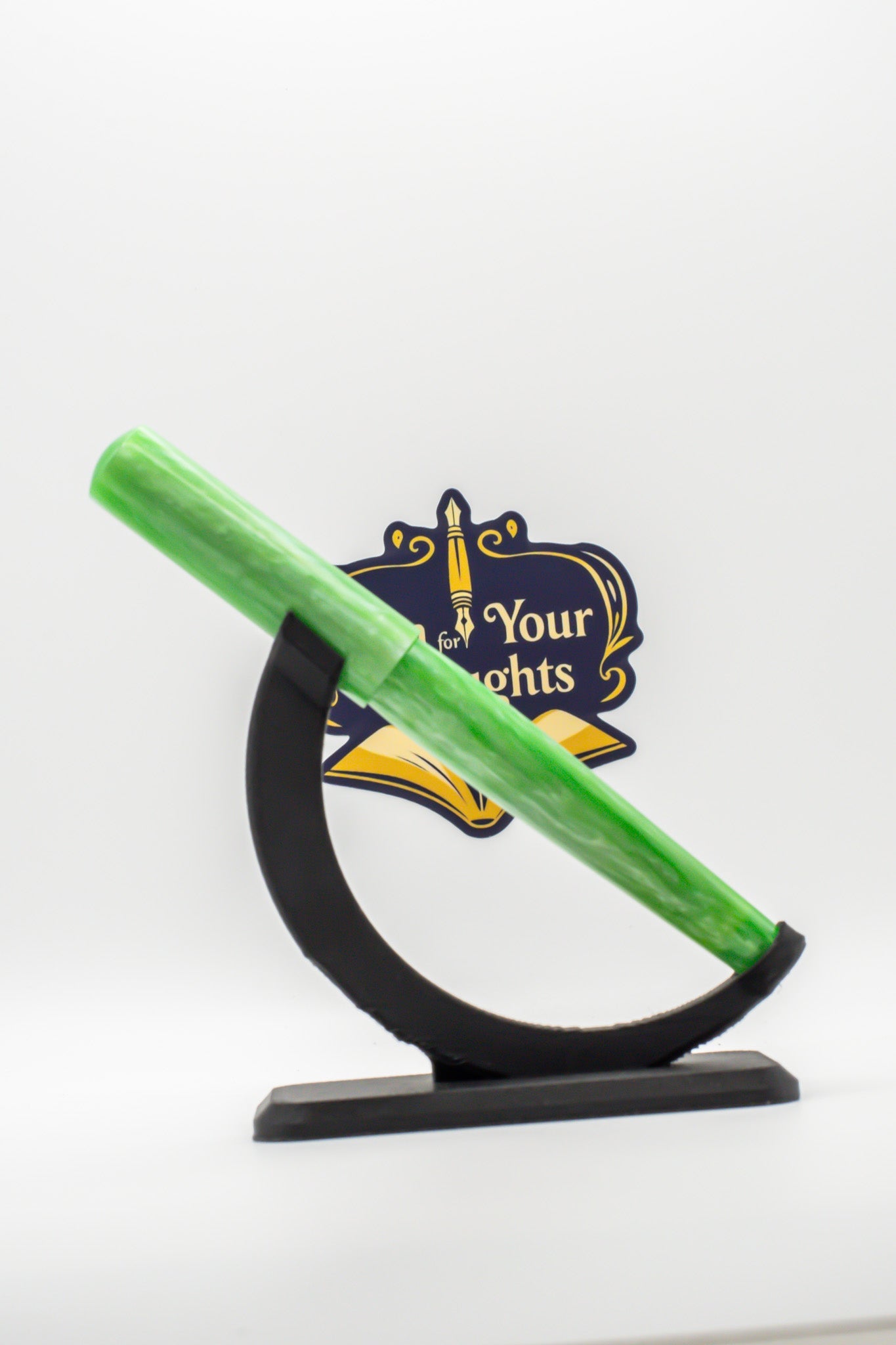 Green and White Resin Fountain Pen